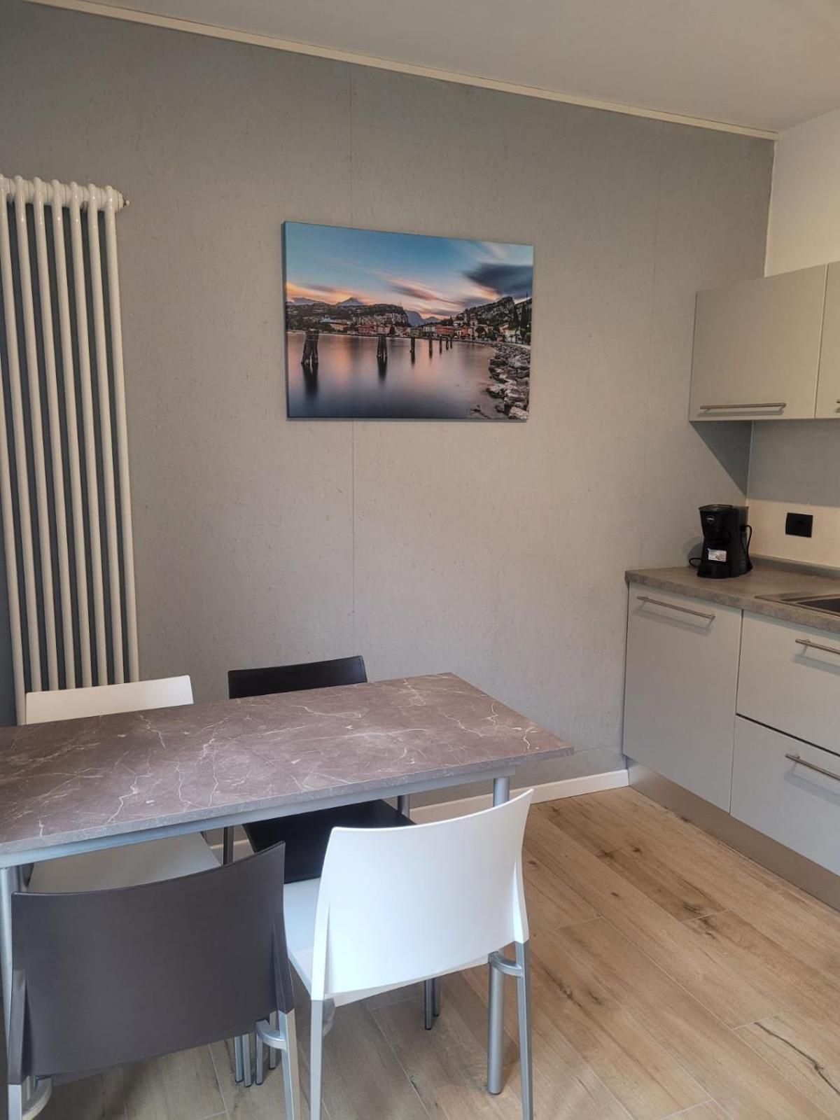Apartment Sweet Retreat Dro Buitenkant foto