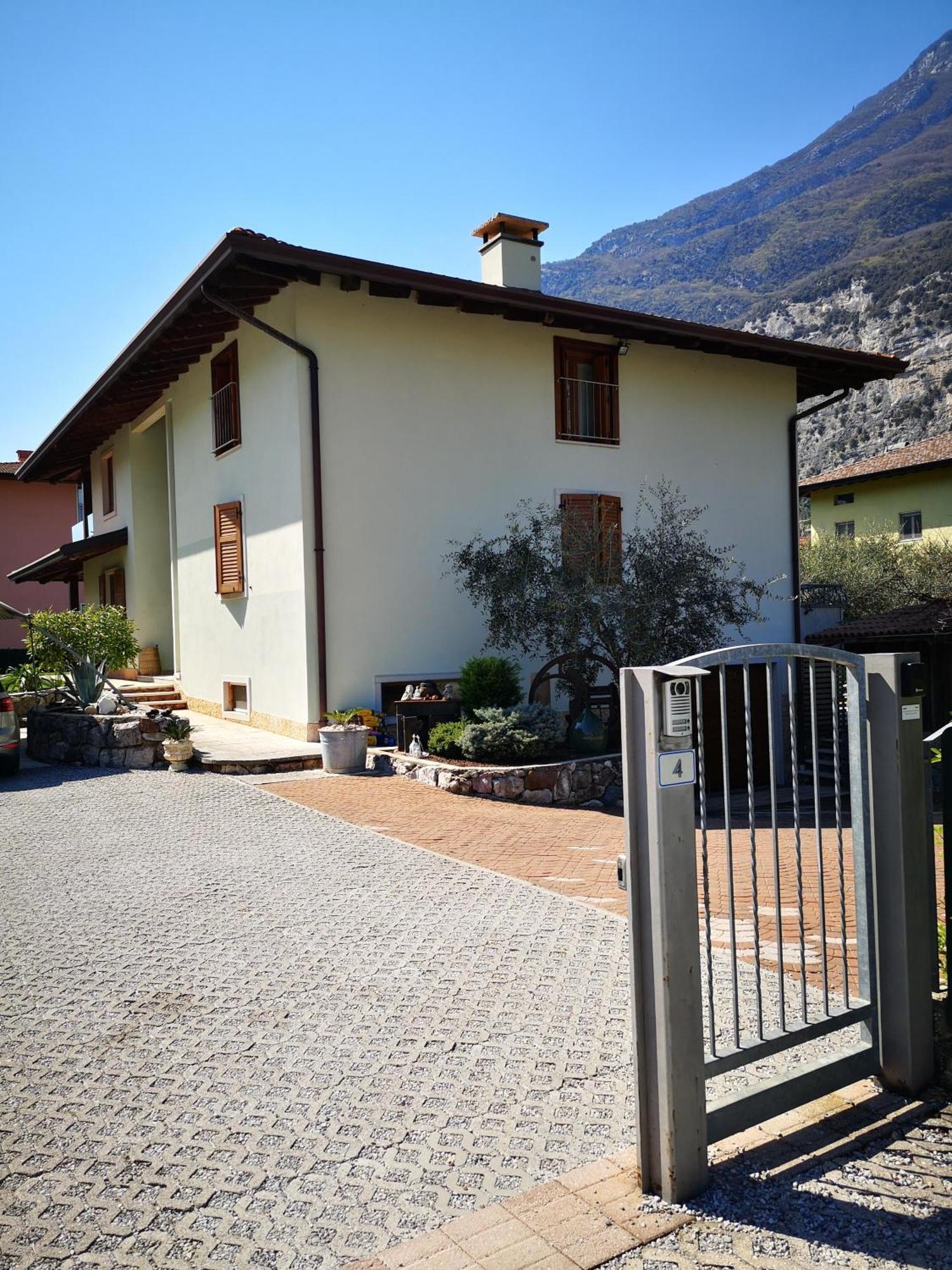 Apartment Sweet Retreat Dro Buitenkant foto
